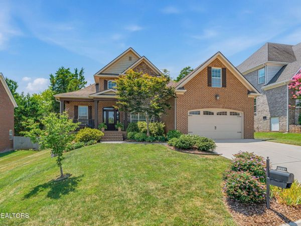 1313 Woodland Ridge Lane, Knoxville, TN 37919