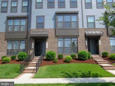 1686 KIRKMAN STREET , DUMFRIES, VA 22026