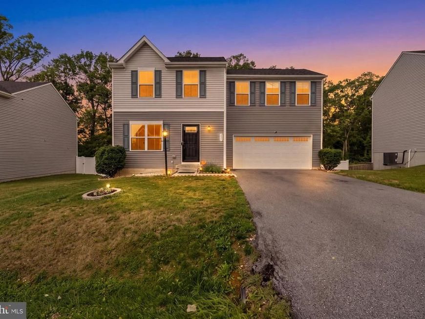 237 Salida Trail, Martinsburg, WV 25403 Main Photo