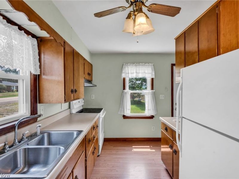 2557 Fernwood Road, Wintersville, OH 43953 Photo 8