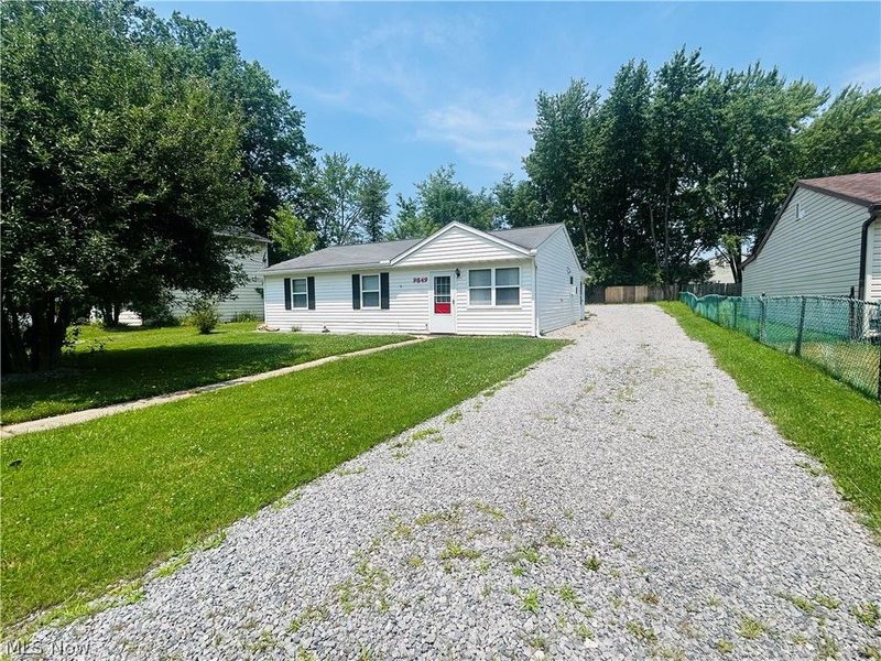 9849 Bright Drive, Windham, OH 44288 Photo 2