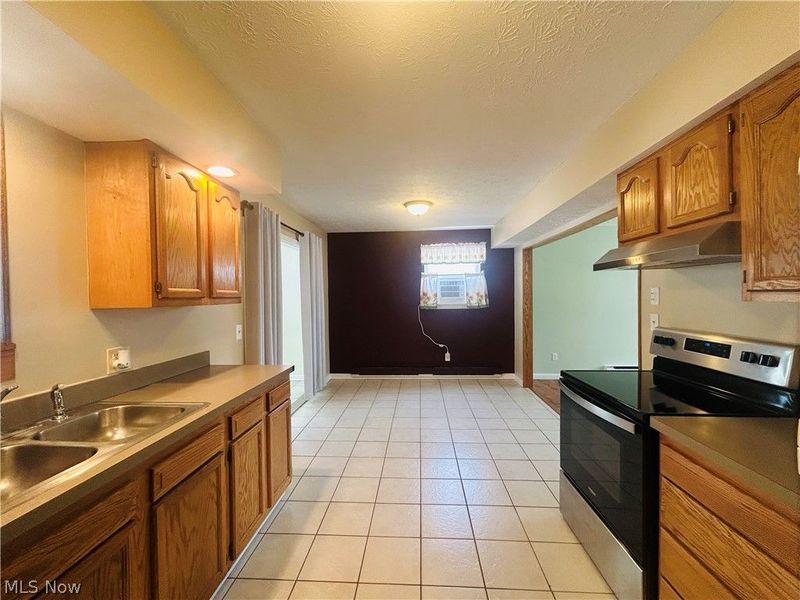 9849 Bright Drive, Windham, OH 44288 Photo 8