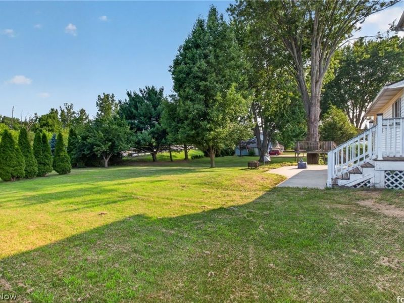 45319 Old Middle Ridge Road, Amherst, OH 44001 Photo 8