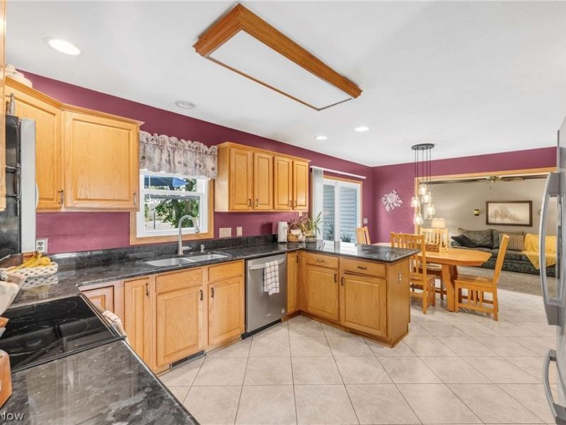1100 Partridge Drive, Wadsworth, OH 44281 Photo 10