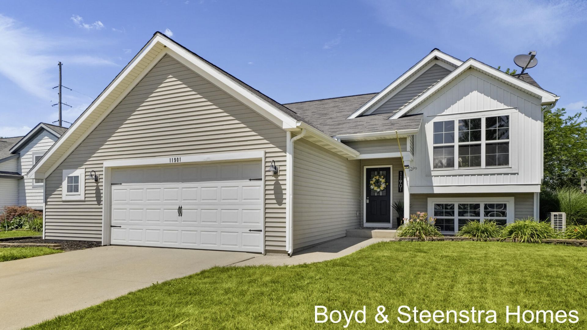 11901 Hickoryrow Drive, Holland, MI 49424 Main Photo
