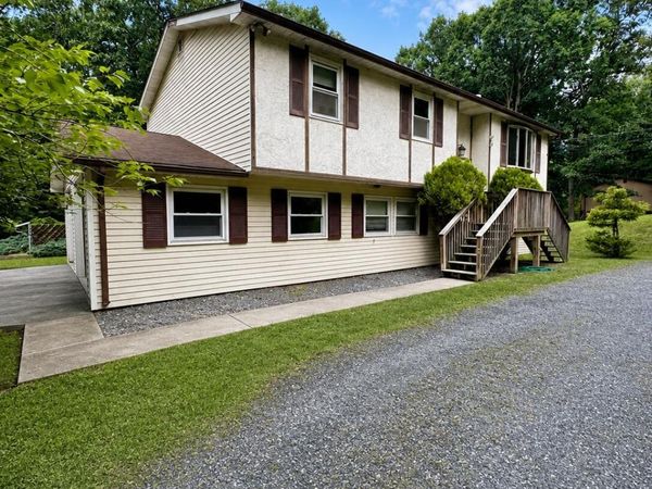 3122 Gabrielle Lane , East Stroudsburg, PA 18301