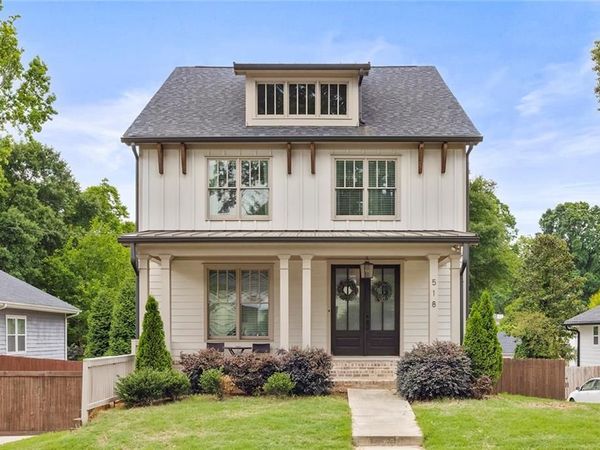 518 Oak Dr , Atlanta, GA 30354