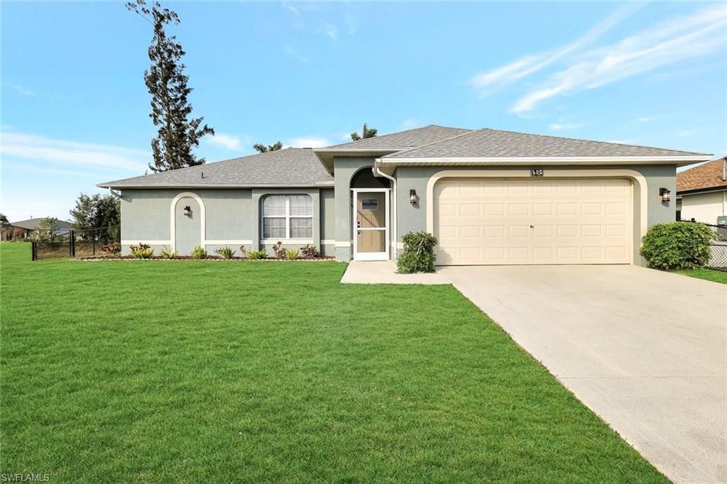 605 SW 13th St, Cape Coral, FL 33991 Photo