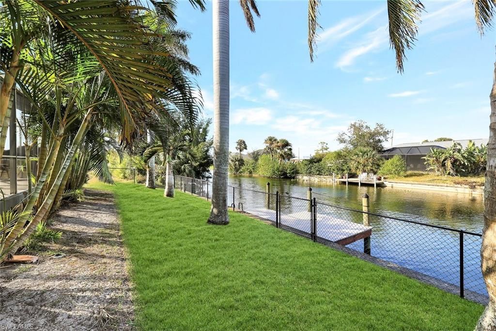 605 SW 13th St, Cape Coral, FL 33991 Photo