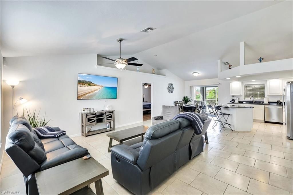 605 SW 13th St, Cape Coral, FL 33991 Photo