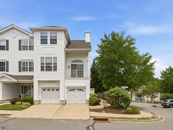 2 Timothy Ct, Morris, NJ 07960