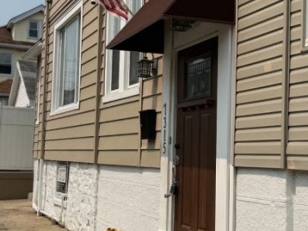7315 Hudson Ave, North Bergen, NJ 07047