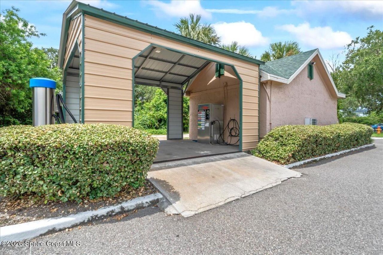 7667 N Wickham Road , Unit 815, Melbourne, FL 32940 Photo