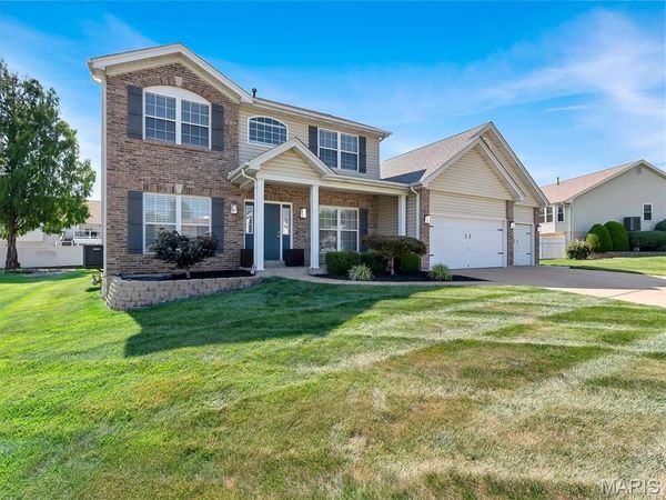 605 Castlebrook Drive , St Peters, MO 63376