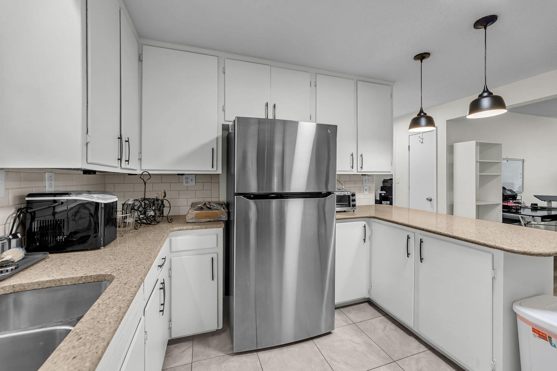 3538 Johan Boulevard Photo 10