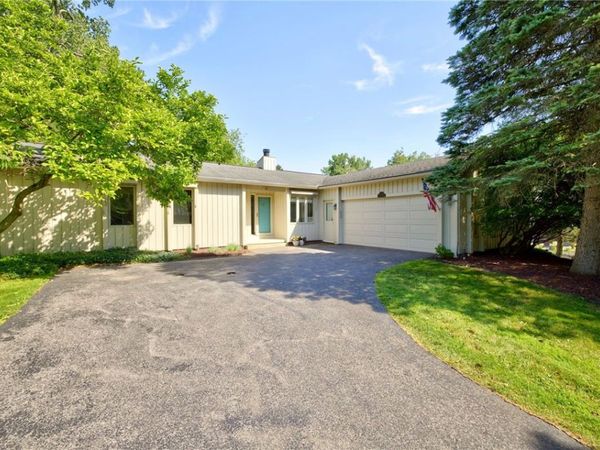 12 Erie Crescent, Fairport, NY 14450