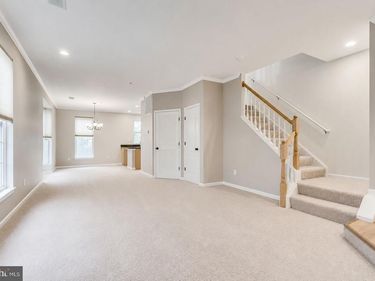 5098 ENGLISH TERRACE, Unit 101, ALEXANDRIA, VA 22304