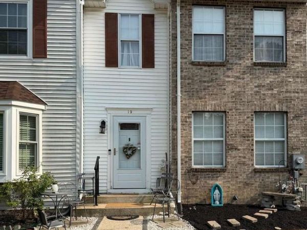 19 N DUNMOOR, HAMILTON, NJ 08690