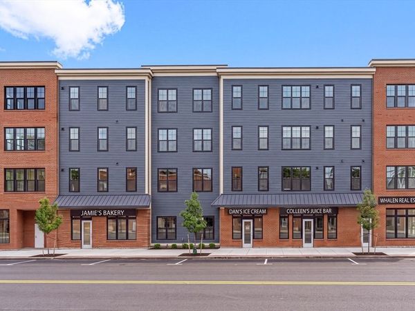 596 Washington St, Unit 202, Whitman, MA 02382