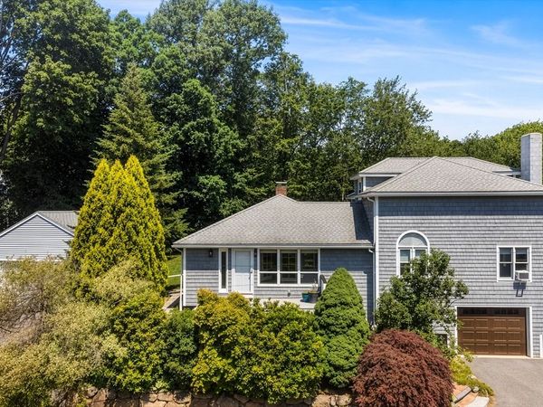 50 Idlewood Ave, Hamilton, MA 01982