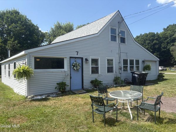 7 Morgans Lane, Fort Ann, NY 12827