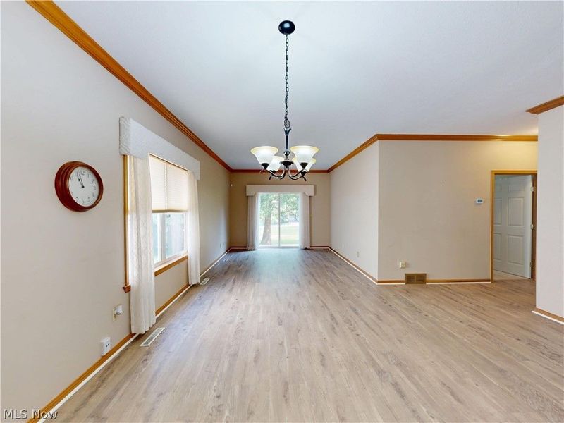 285 Village Drive, Unit 23, Seven Hills, OH 44131 Photo 10