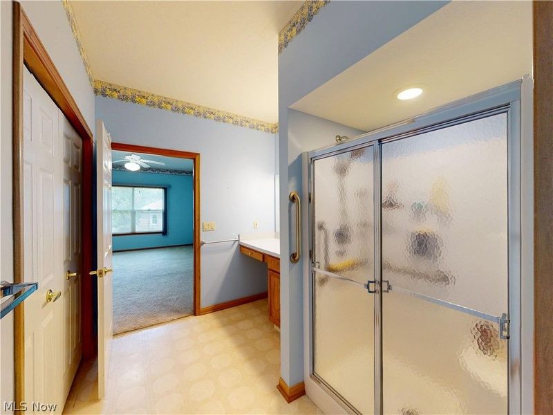 285 Village Drive, Unit 23, Seven Hills, OH 44131 Photo 22