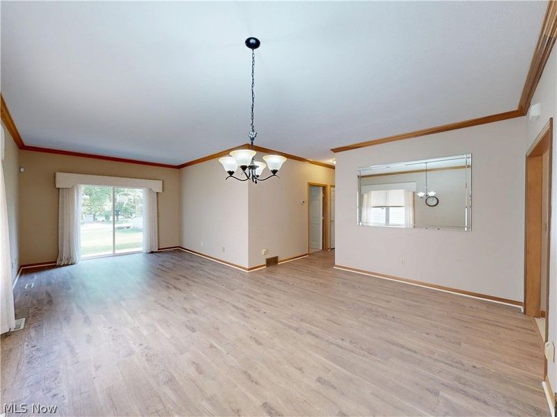 285 Village Drive, Unit 23, Seven Hills, OH 44131 Photo 7