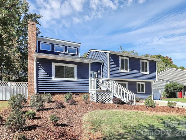 9546 Fairway Ridge Road , Charlotte, NC 28277