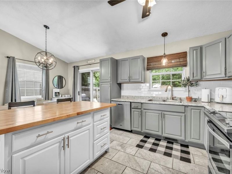 6302 Ridgeview Boulevard, North Ridgeville, OH 44039 Photo 15