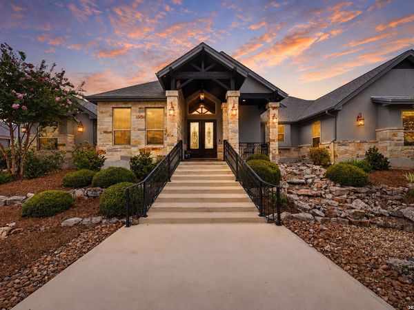 323 Curvatura, New Braunfels, TX 78132