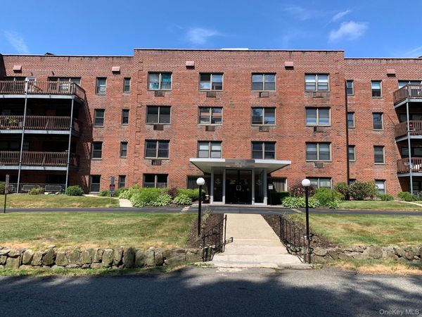 5 Oakdale Manor , Unit L22, Suffern, NY 10901