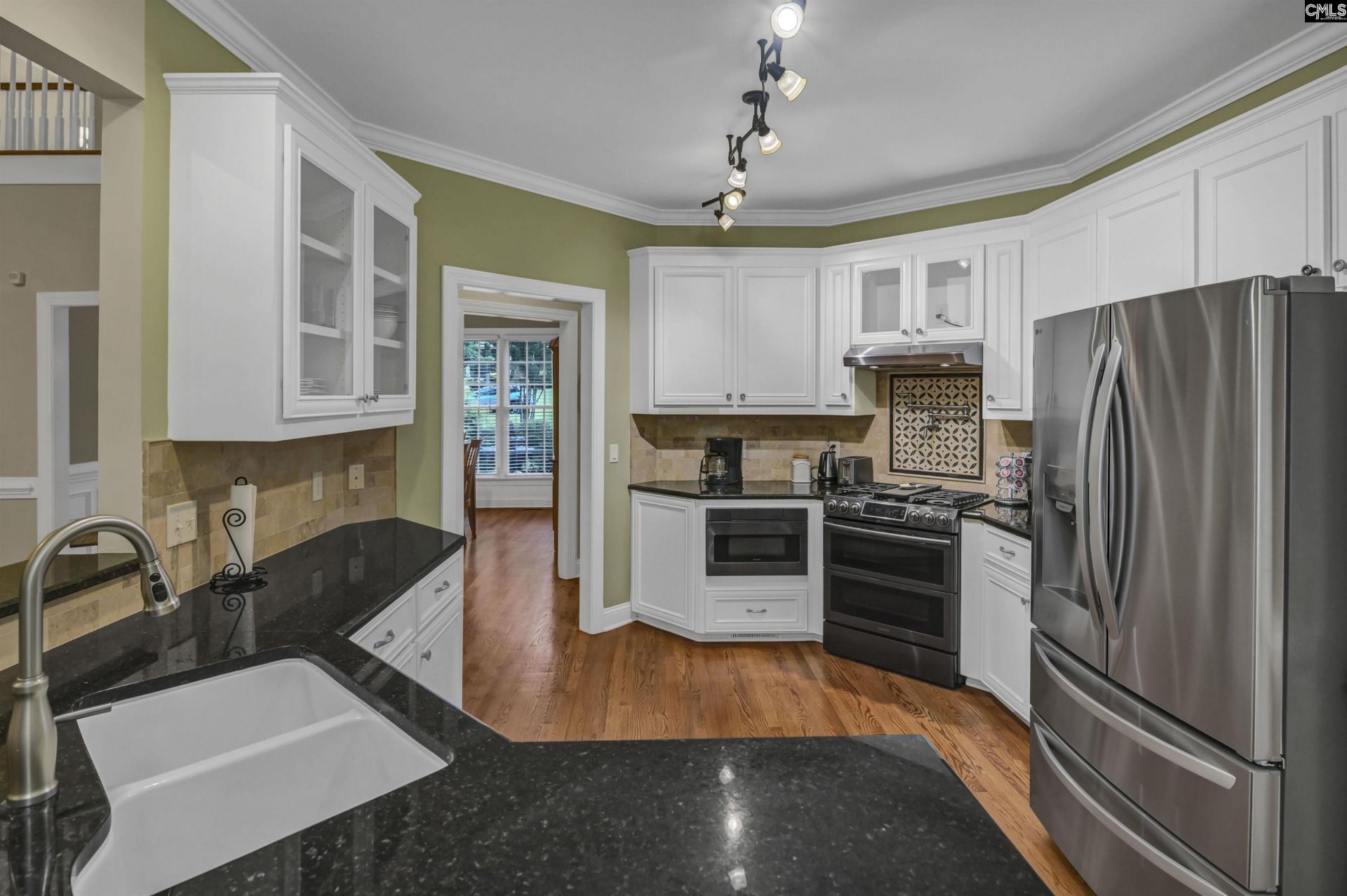221 Alston Circle  Photo 7