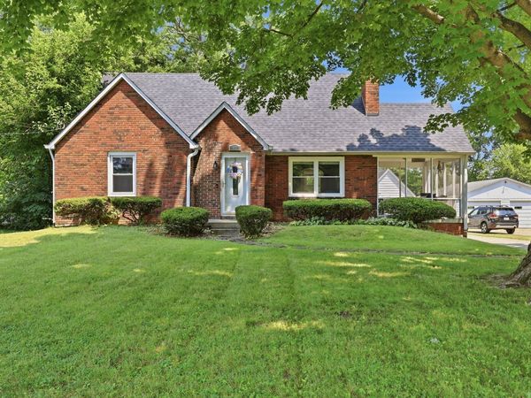 1112 North Drive, Anderson, IN 46011
