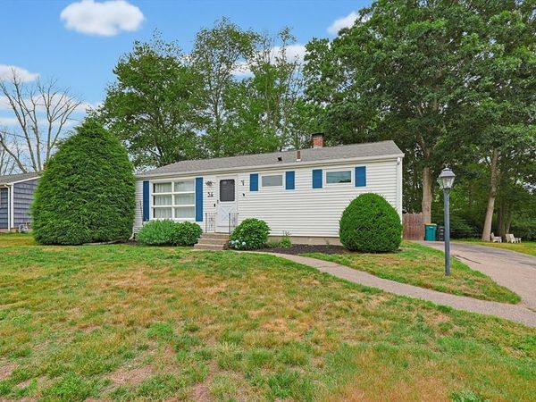 54 Crescent Ave., North Attleboro, MA 02760