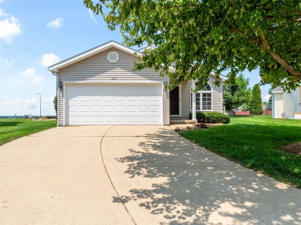 2421 W JUBILEE Lane, Dunlap, IL 61525