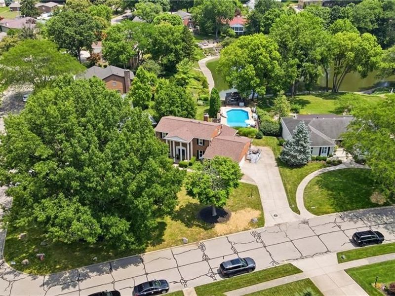 5000 Marilake Circle, Kettering, OH 45429 Photo 2