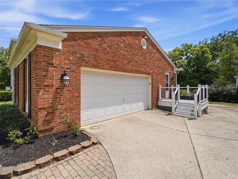 5000 Marilake Circle, Kettering, OH 45429 Photo 7