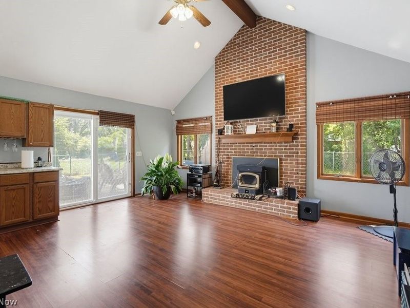 5228 Thornbury Road, Lyndhurst, OH 44124 Photo 10