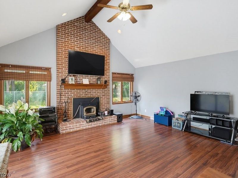 5228 Thornbury Road, Lyndhurst, OH 44124 Photo 11