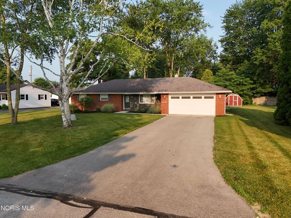 6006 Matthew Drive , Whitehouse, OH 43571