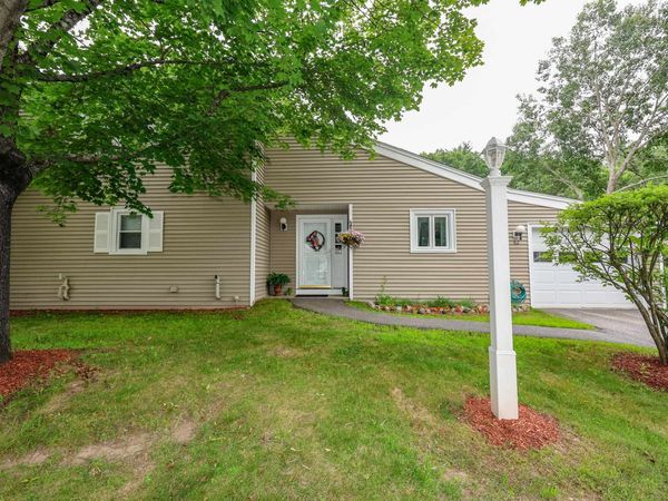 82 Winterwood Drive, Londonderry, NH 03053