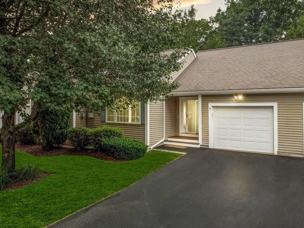 35 Forrest Street, Unit 35, Hampstead, NH 03826