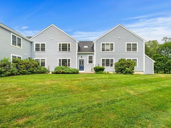 50 Brookside Drive, Unit J7, Exeter, NH 03833