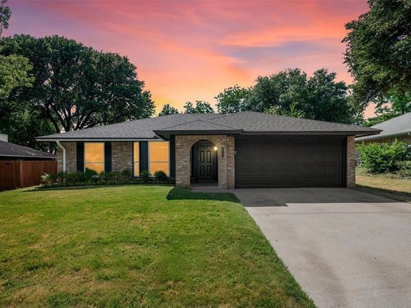 2407 Cranberry Lane, Euless, TX 76039