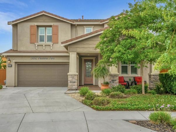 582 Pasture Ave, Lathrop, CA 95330