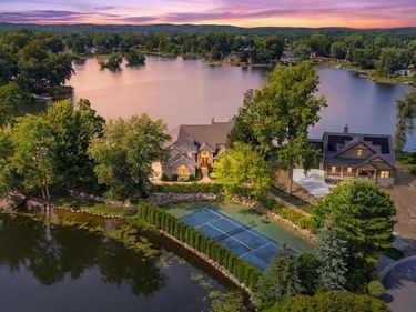 9669 Steephollow Drive, White Lake Twp, MI 48386