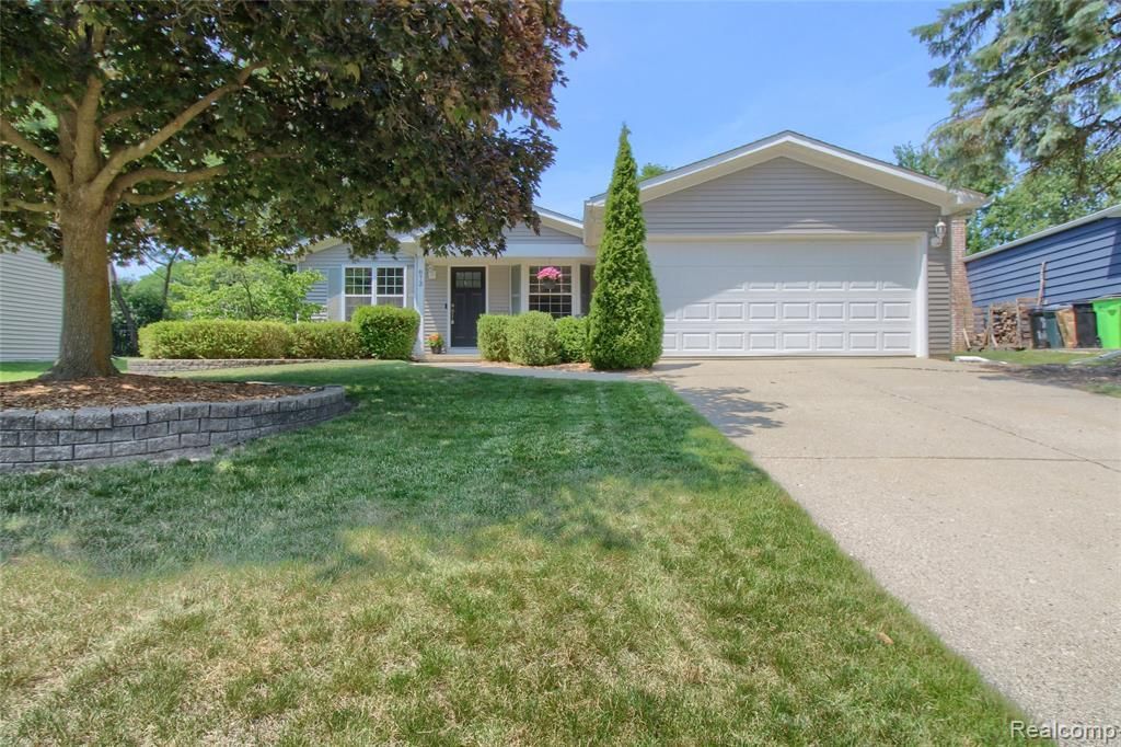 873 Hearthside Street, South Lyon, MI 48178 Main Photo