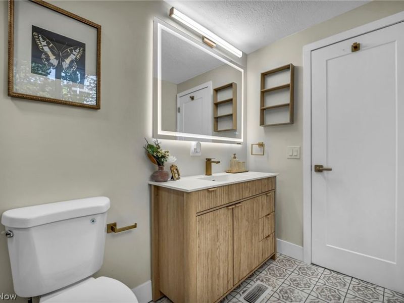 5616 Thoreau Drive, Parma, OH 44129 Photo 22