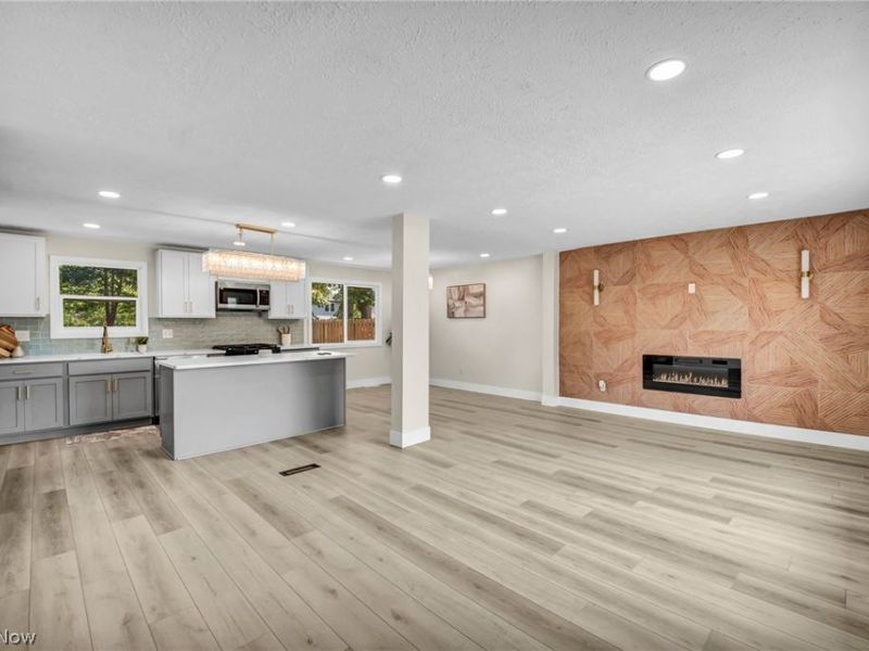 5616 Thoreau Drive, Parma, OH 44129 Photo 5